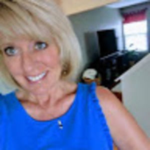 Meet your Posher, Michele